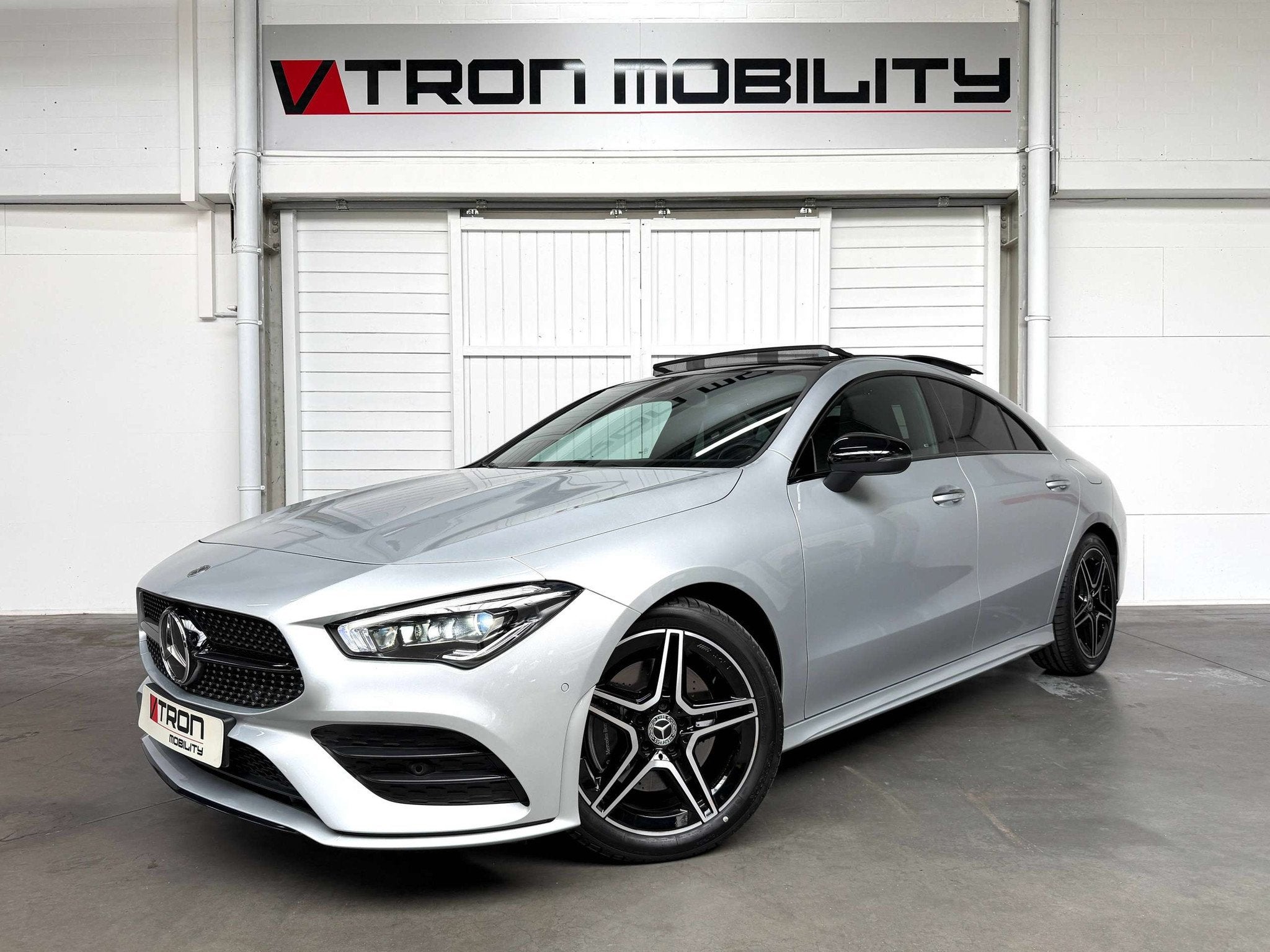 Mercedes-Benz CLA-Klasse 200 CLA 200 AMG Line PANO*CAMERA*NA, 4 cilinders, Lichtsensor, Alcantara, 120 kW
