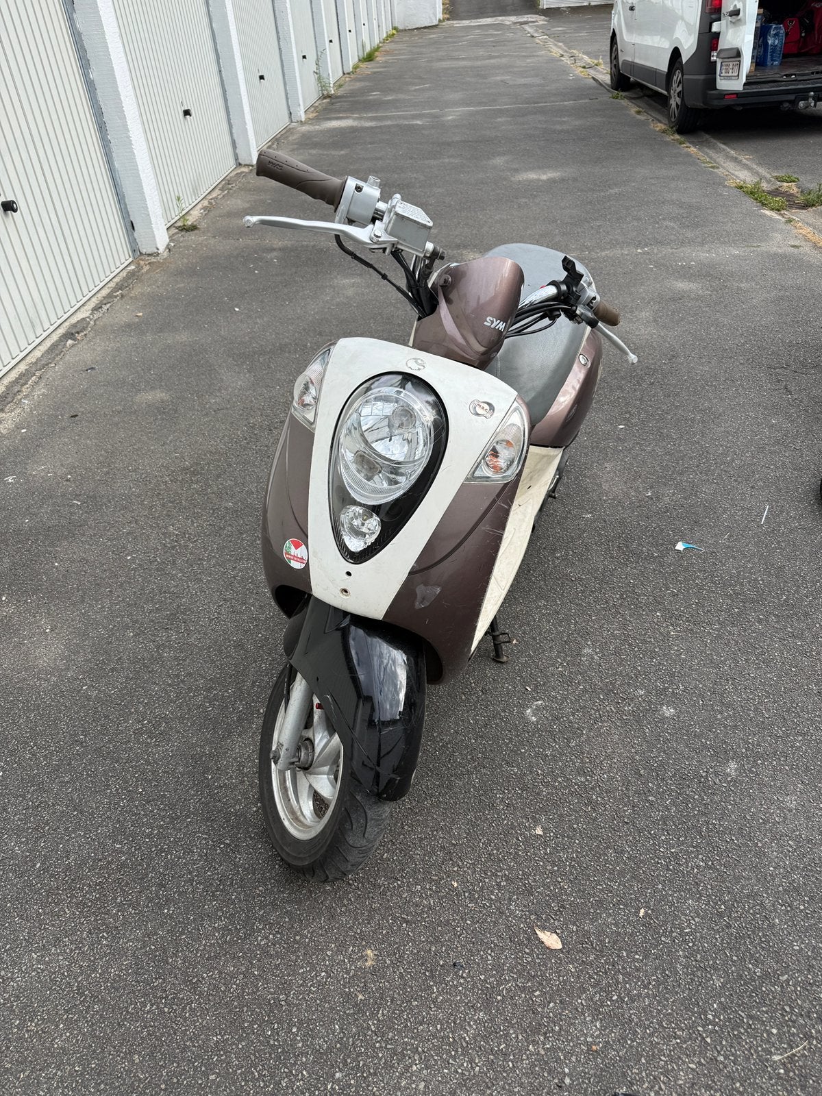 Sym mio 100, Fietsen en Brommers, Ophalen, Zo goed als nieuw, Mio