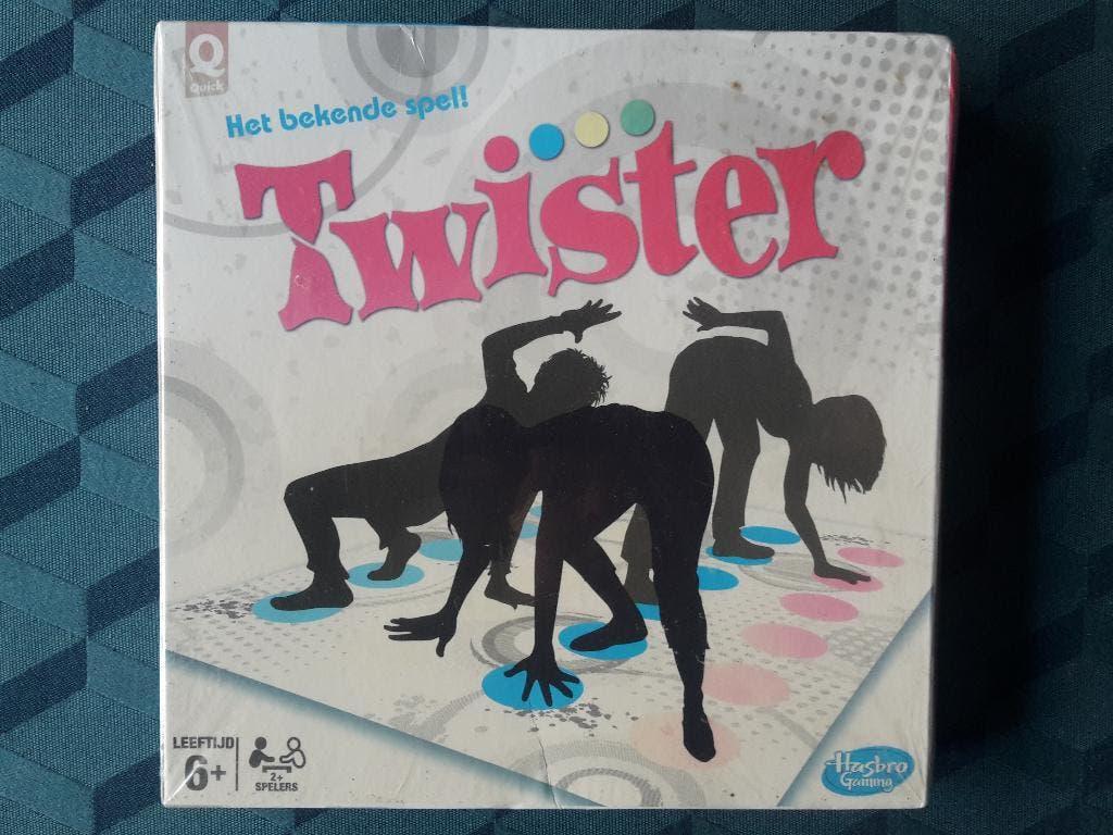 Spel Twister Travel, nieuw, 6+, Hasbro, + 1 gratis promo, Ophalen of Verzenden, Nieuw, Hasbro, Reisspel