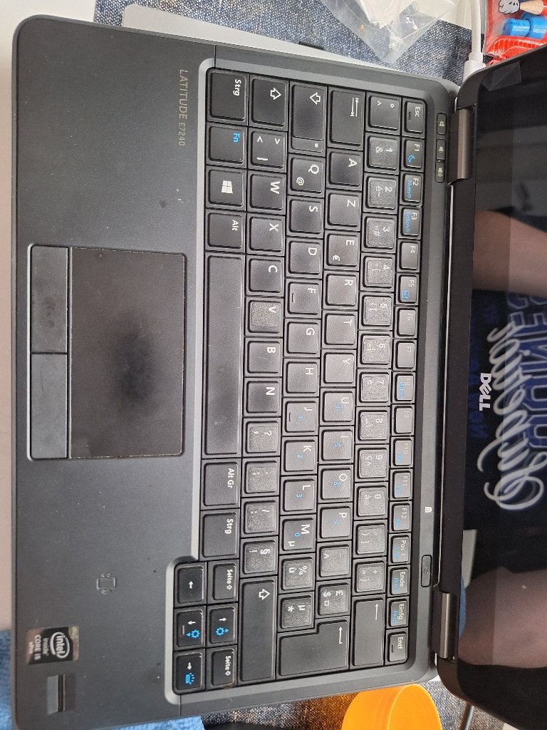 Dell Latitude E7240 pour pièces/réparation, Informatique & Logiciels, Ordinateurs portables Windows, Enlèvement ou Envoi, 12 pouces