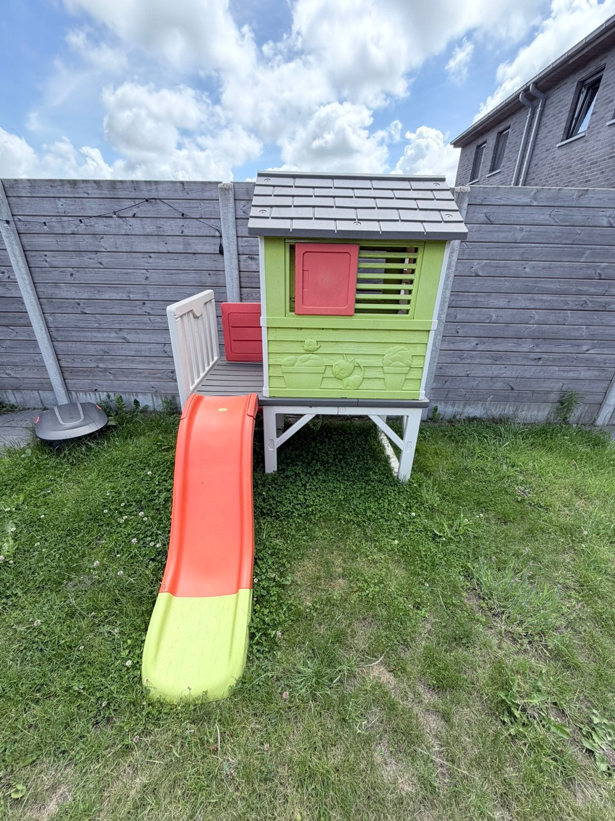 Smoby speelhuis met glijbaan, Ophalen, Zo goed als nieuw