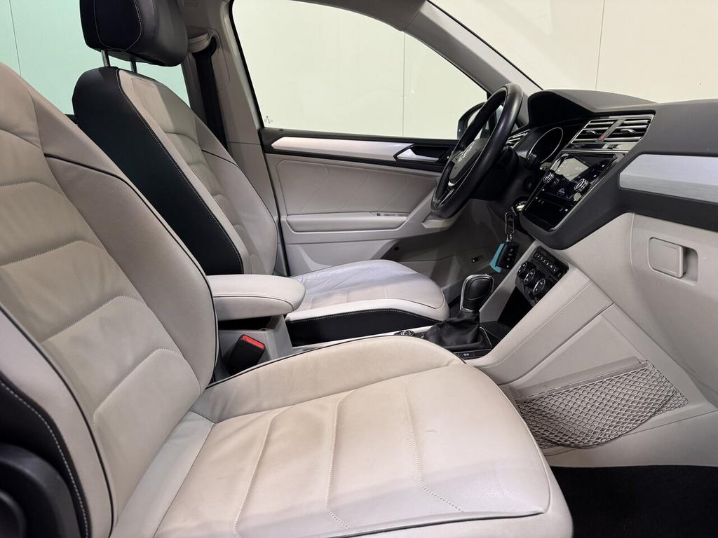 Volkswagen Tiguan 1.4 TSI Benzine Autom. 4Motion - Pano - T, Argent ou Gris, Achat, Euro 6, https://public.car-pass.be/vhr/367893a2-8c46-42d8-b706-140b6e187f4c
