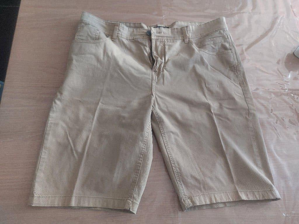 Klassieke beige shorts voor heren, maat 38., Kleding | Heren, Broeken en Pantalons, Ebound Denim, Beige, Nieuw, Overige maten