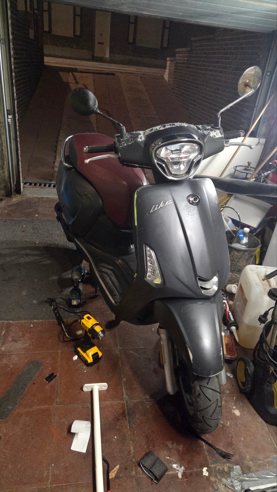 Kymco like 2t A- klasse met papieren, Vélos & Vélomoteurs, Scooters | Kymco, Enlèvement, Like