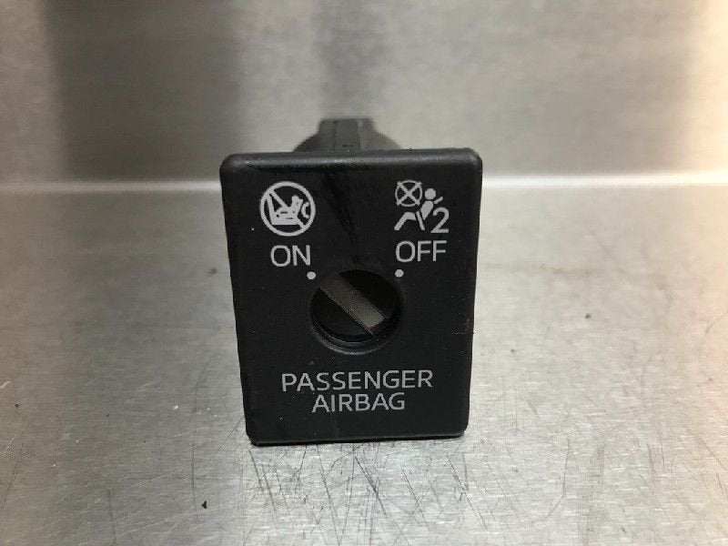 VEROUILLAGE AIRBAG Mazda 3 (BM / BN) (01-2013/05-2019), Autos : Pièces & Accessoires, Utilisé, Mazda
