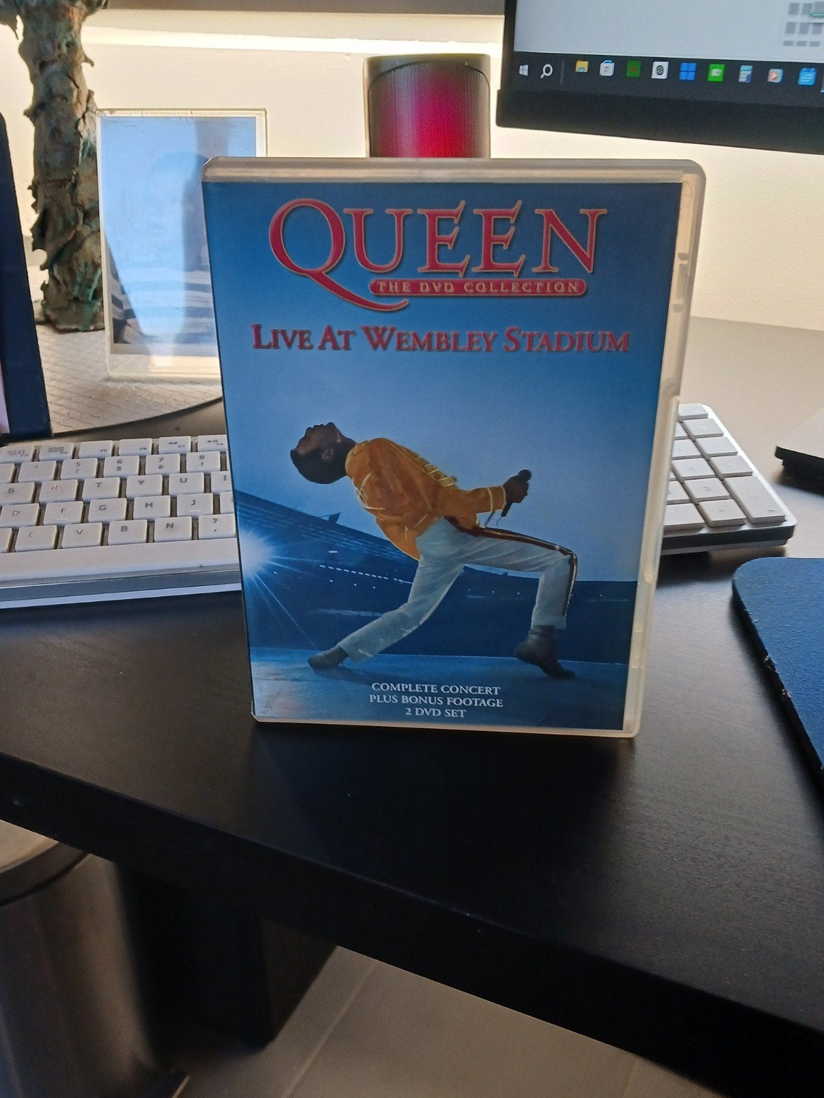 DVD gennisis en queen, Ophalen