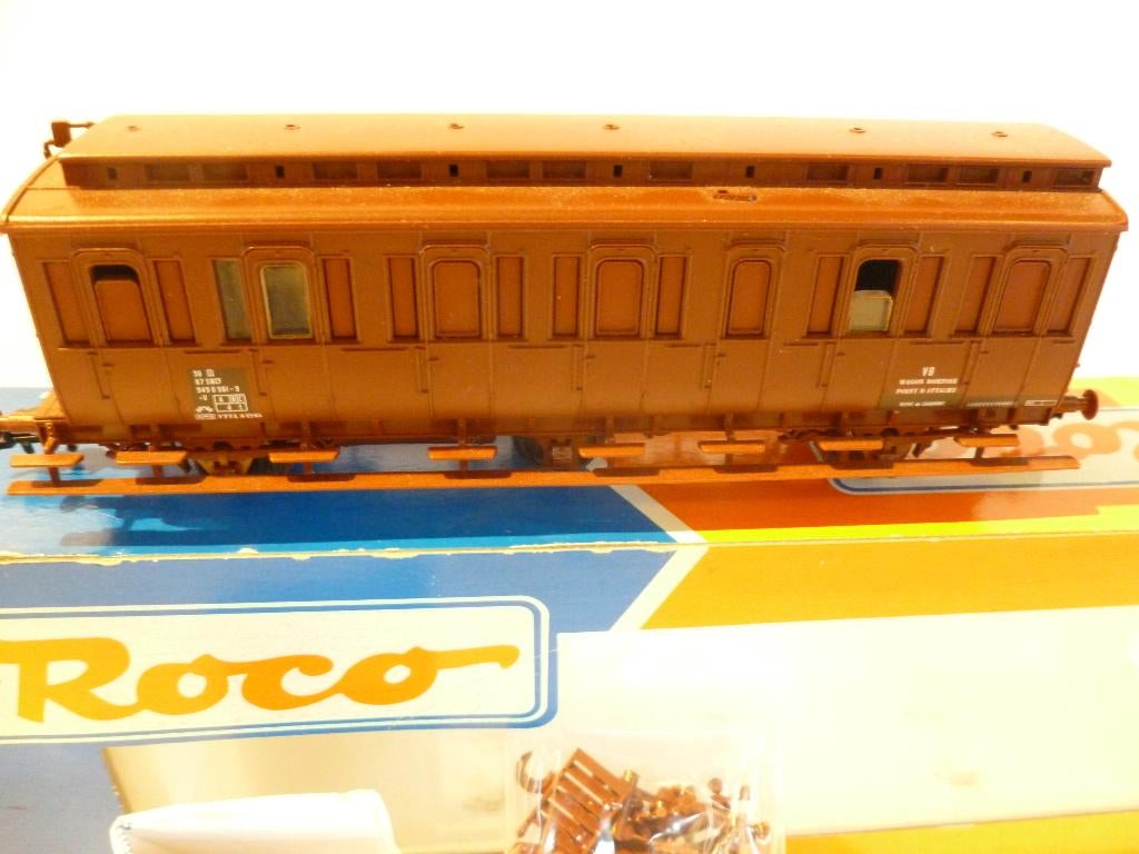 TRAINS HO, Enlèvement ou Envoi, Wagon, Comme neuf, Roco