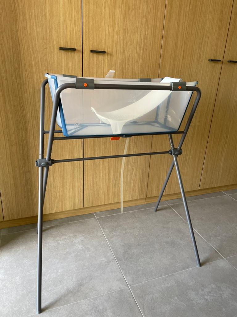 Flexi bath Stokke met staander en newborn support, Kinderen en Baby's, Badjes en Verzorging, Ophalen, Zo goed als nieuw, Badje