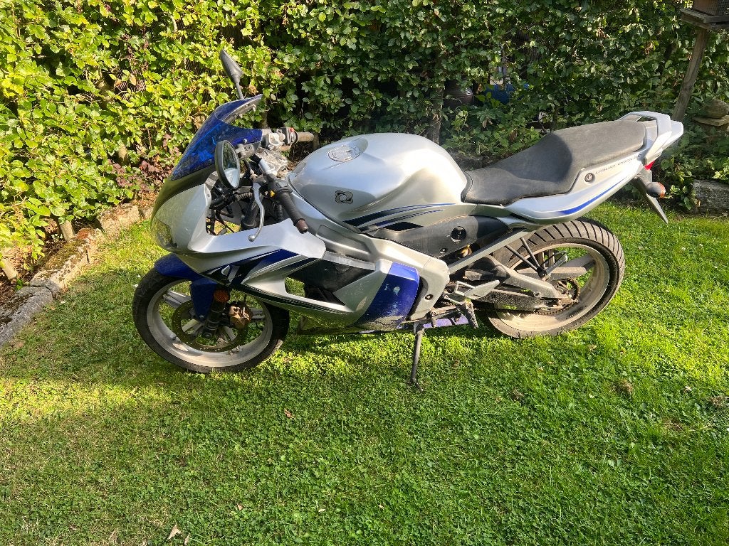 Yamaha mbk tzr 50 cc lees goed alstublieft, Motoren, Ophalen