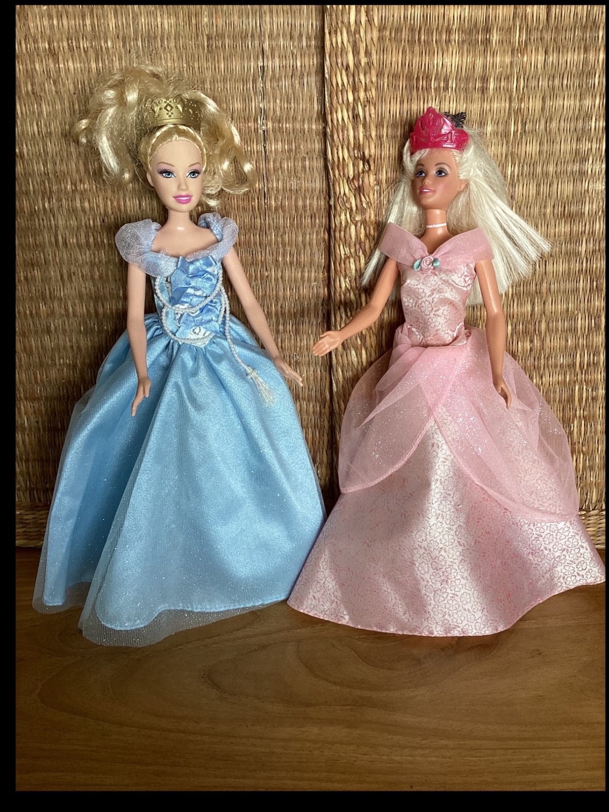 2 Barbies princesses, Enlèvement ou Envoi, Comme neuf