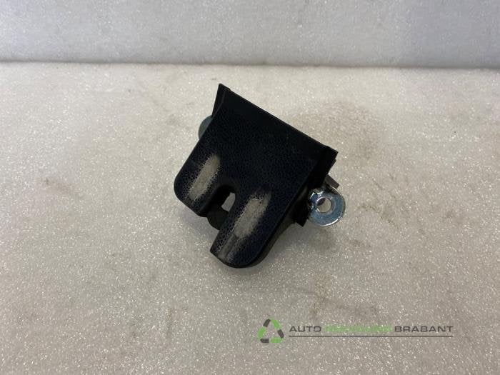 Mécanique de verrouillage hayon d'un Volkswagen Polo, Autos : Pièces & Accessoires, Volkswagen, -, 3 mois de garantie, Utilisé