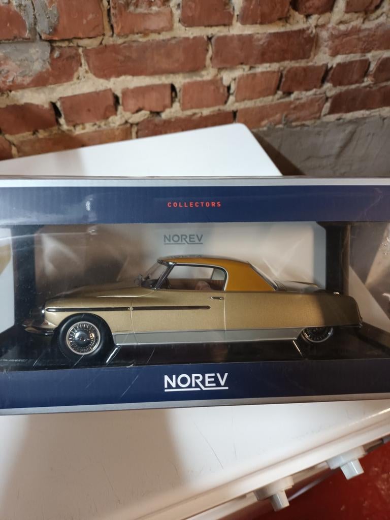 Citroen DS le Dandy, en parfait état dans son emballage d'or, Enlèvement ou Envoi