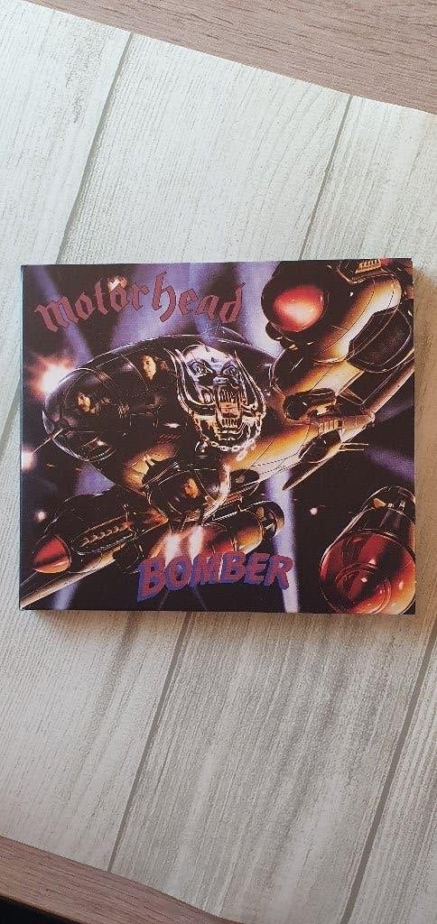 Motörhead - Bomber, Cd's en Dvd's, Cd's | Hardrock en Metal, Ophalen, Heavy metal, Zo goed als nieuw, Inclusief boekje