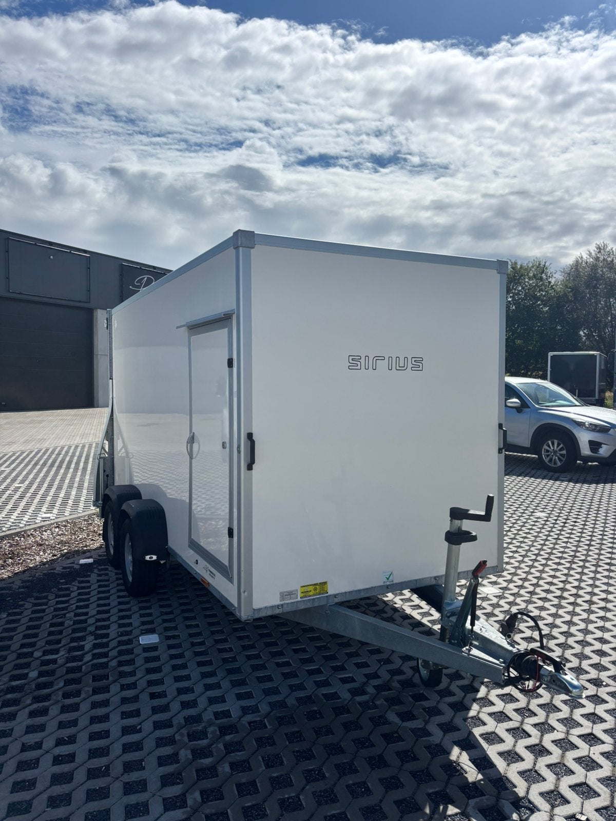 Sirius G150 gesloten aanhangwagen 2700kg – NIEUWSTAAT, Ophalen