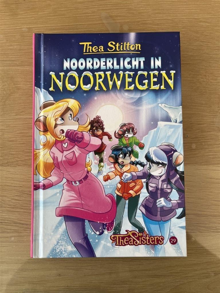 Boek ‘Thea Stilton. Noorderlicht in Noorwegen’, Enlèvement ou Envoi, Comme neuf, Fiction général