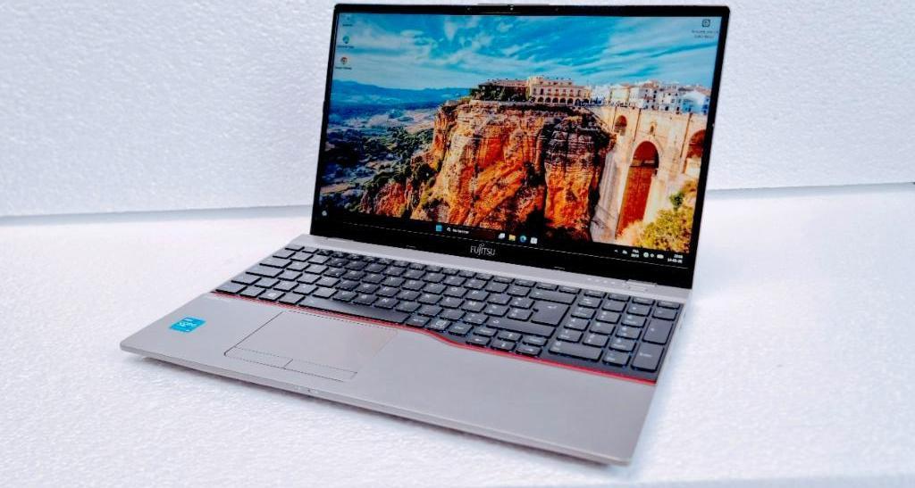 Fujitsu lifebook U7511 Full HD I5 11ème 16Gb 512Gb, Informatique & Logiciels, Enlèvement ou Envoi, 512 GB, 4 Ghz ou plus, Utilisé