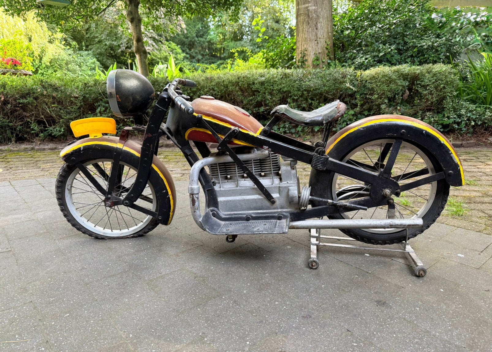 Moteur BMW Fairground des années 1950 Gebr. Hennecke, Enlèvement