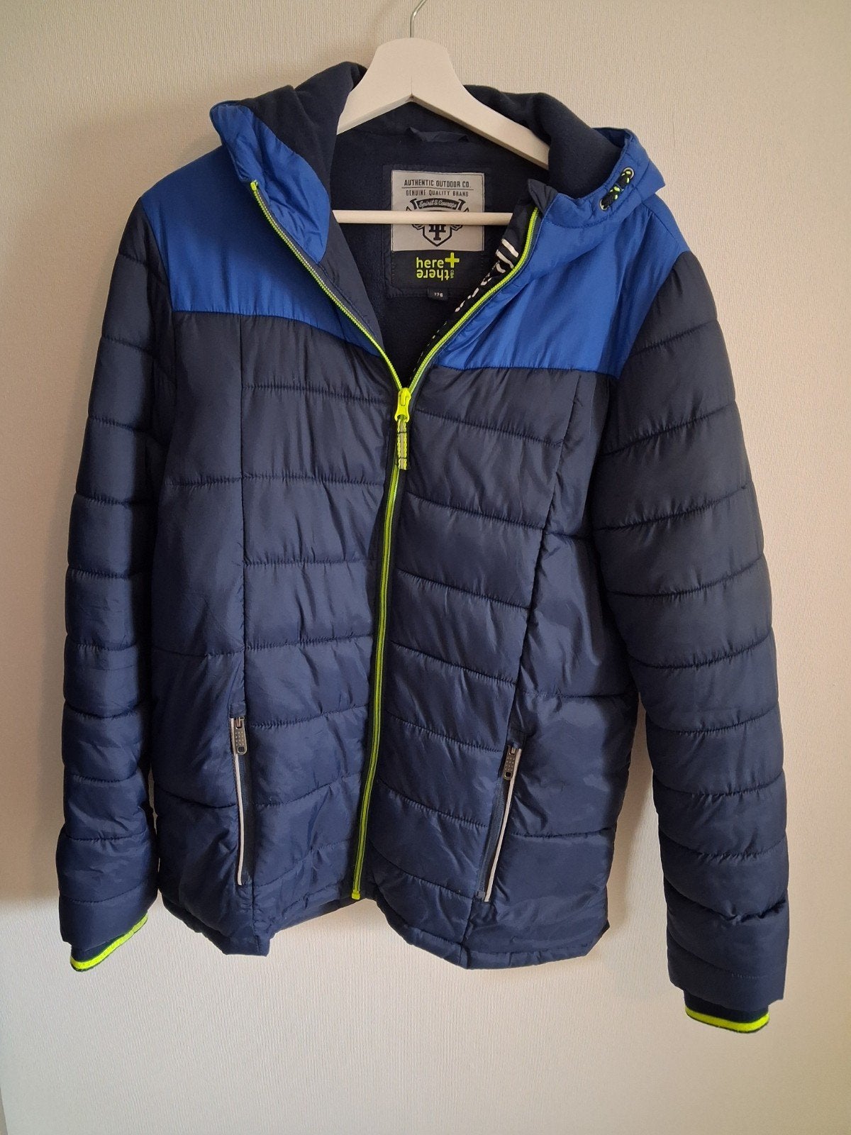 Jas Authentic outdoor maat 176, Ophalen, Jas