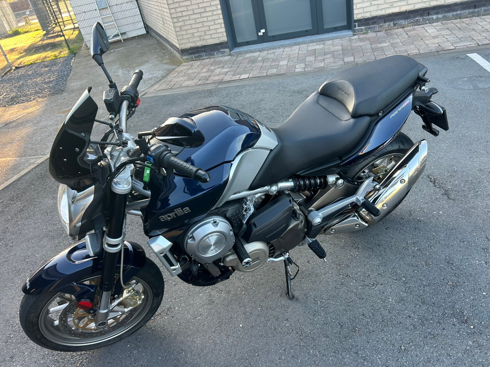 aprilli mania 850 14.500 km tres belle, Tourisme, Occasion, Quickshifter, 2 cylindres