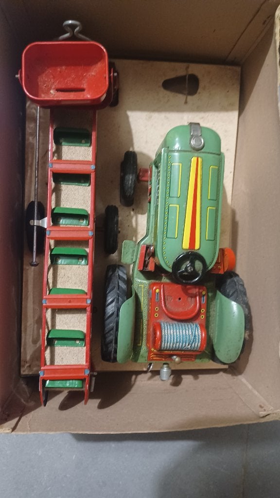 Retro tractor met aanhangwagen, Ophalen of Verzenden, Zo goed als nieuw, Motoren