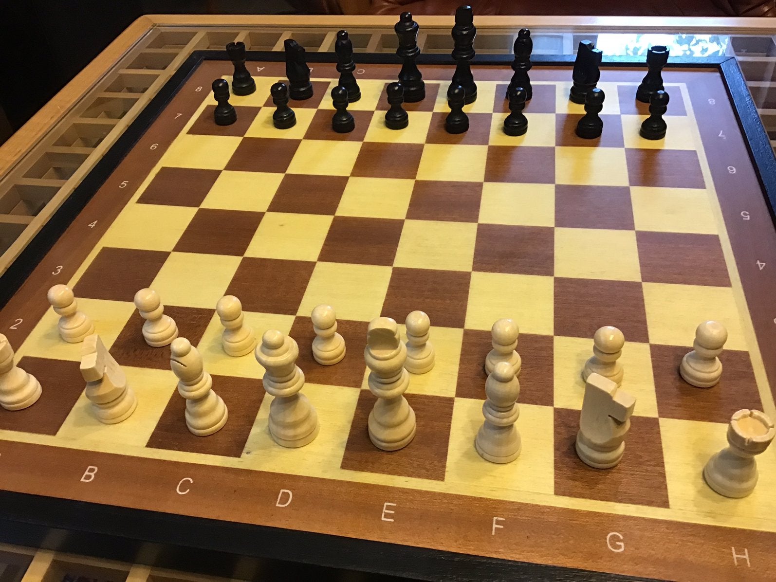 Mooi schaakspel met houten bord en houten schaakstukken., Ophalen of Verzenden, Zo goed als nieuw