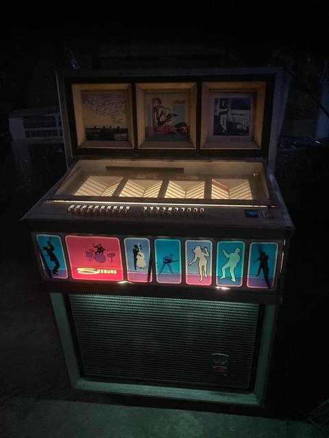 Seeburg Phono Jet et Golden Jet, à restaurer, Enlèvement, Utilisé, 1960 à 1970, Seeburg
