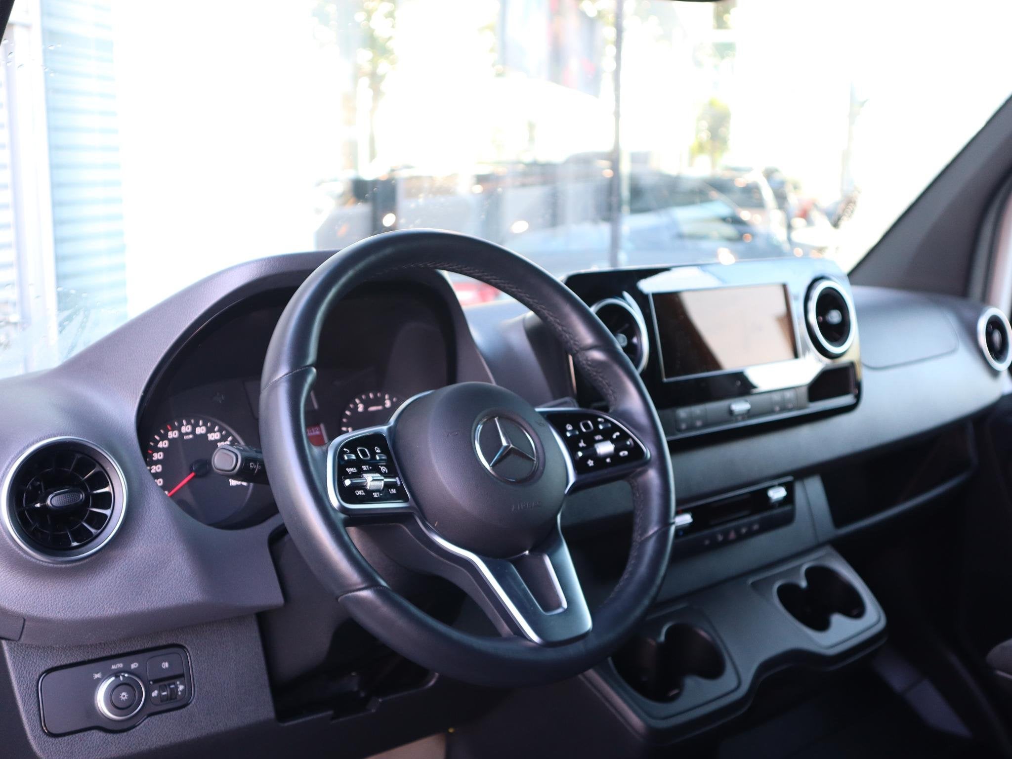Mercedes-Benz Sprinter 315 L1H1 AUT. SORTIMO INRICHTING, 2095 kg, Achat, Entreprise, Noir