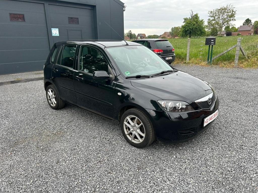 Mazda 2 1.4 essence AIRCO 1er MAIN 100000km DISTRIBUTION OK, Autos, Mazda, Achat, Entreprise, 5 portes, Verrouillage central