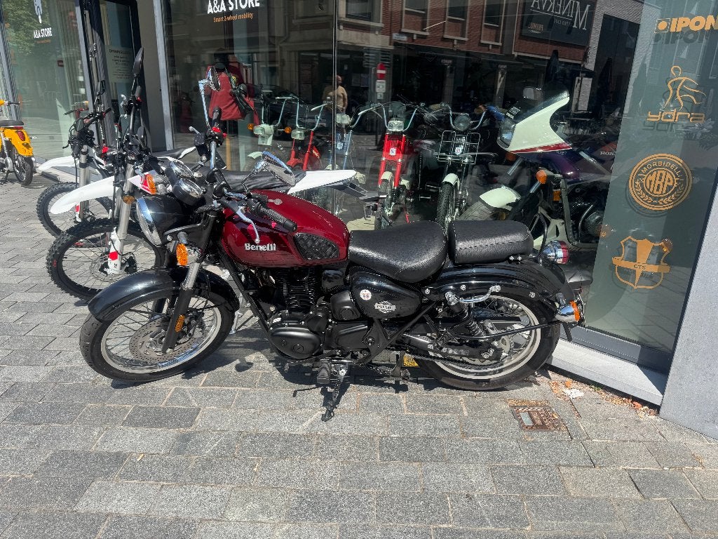 Benelli Imperiale 400cc, Motos, Permis Moto A, Entreprise, Occasion, 400 cm³