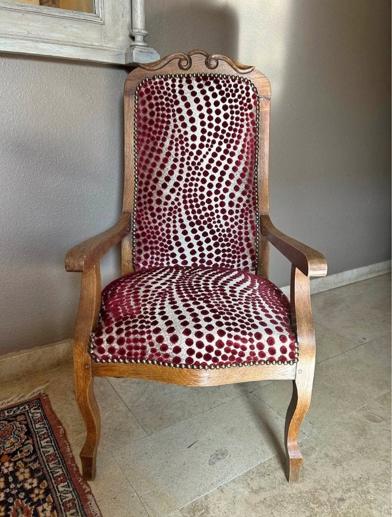 Fauteuil Voltaire enfants, Enlèvement