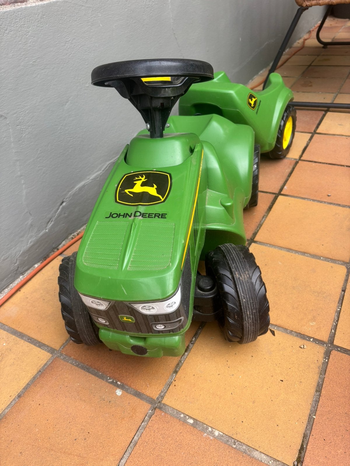 Loopauto “John Deere” met kipkar, Ophalen, Gebruikt