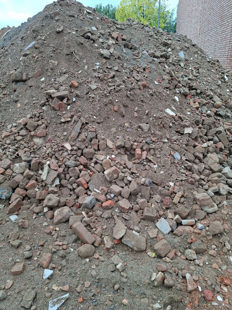 Bricaillons à donner, Jardin & Terrasse, Enlèvement