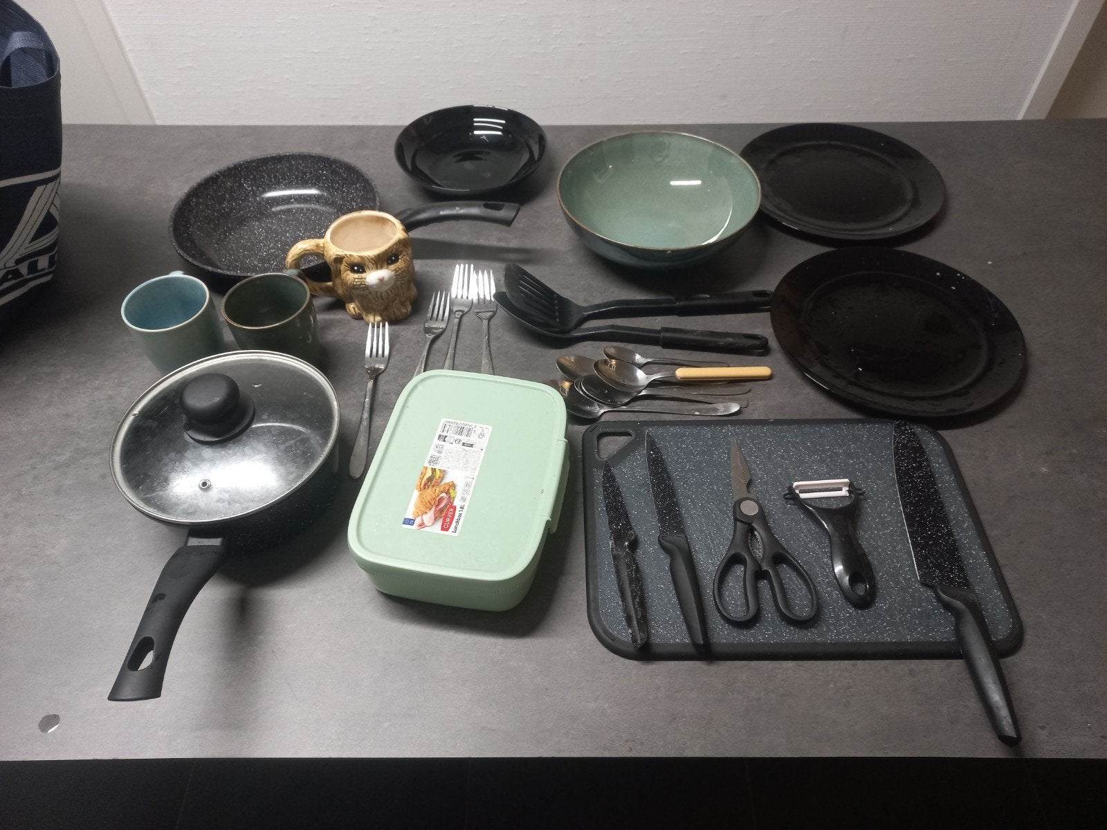 Complete Keukenset en Servies, Huis en Inrichting, Overige typen, Ophalen of Verzenden, Zo goed als nieuw