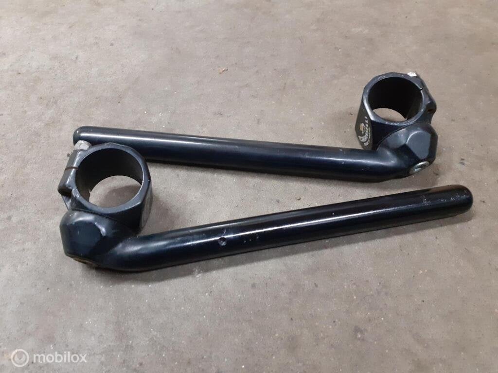 Tomaselli forged clip-ons clipons 38 mm verstelbaar pantah, Enlèvement ou Envoi, Factorystore.service@ducati.com, Via Antonio Cavalieri Ducati, 74/5, 74/6, 40132 Bologna BO
