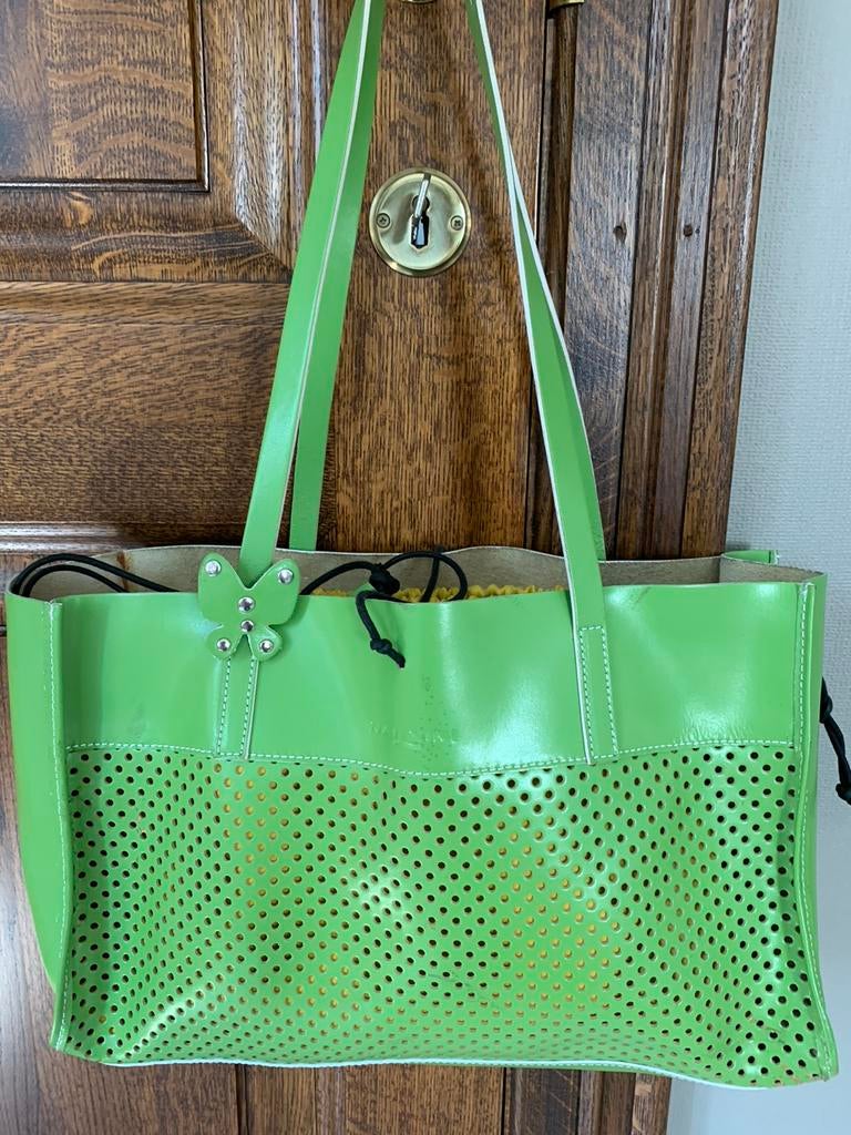 Lief tasje Nannini groen leer met gele binnen zak, Handtassen en Accessoires, Tassen | Damestassen, Ophalen of Verzenden, Zo goed als nieuw