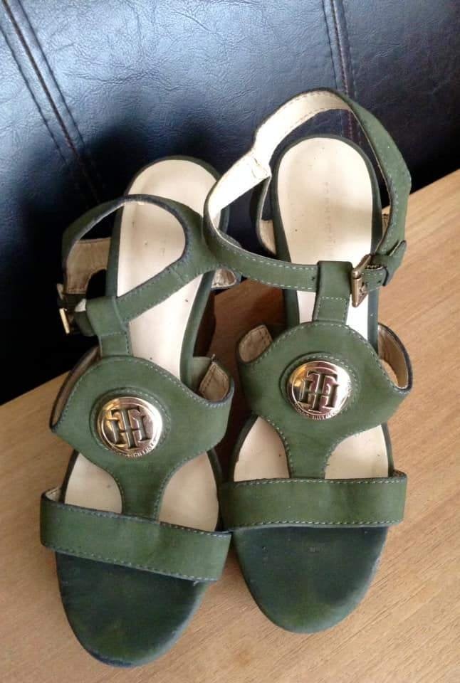 Tommy Hilfiger p.38 schoenen met hak, Ophalen of Verzenden, Zo goed als nieuw, Schoenen met hoge hakken, Groen
