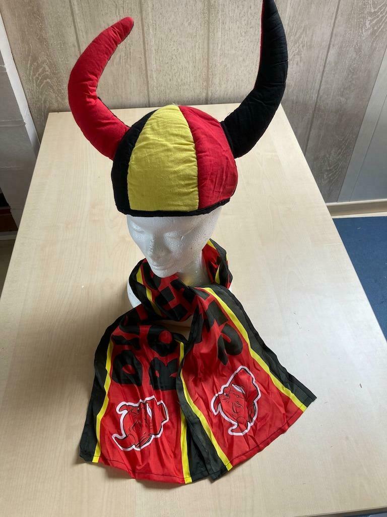 Verkleedkledij: duivelshoofddeksel en sjaal in stof, Ophalen of Verzenden, Gebruikt, Jongen of Meisje