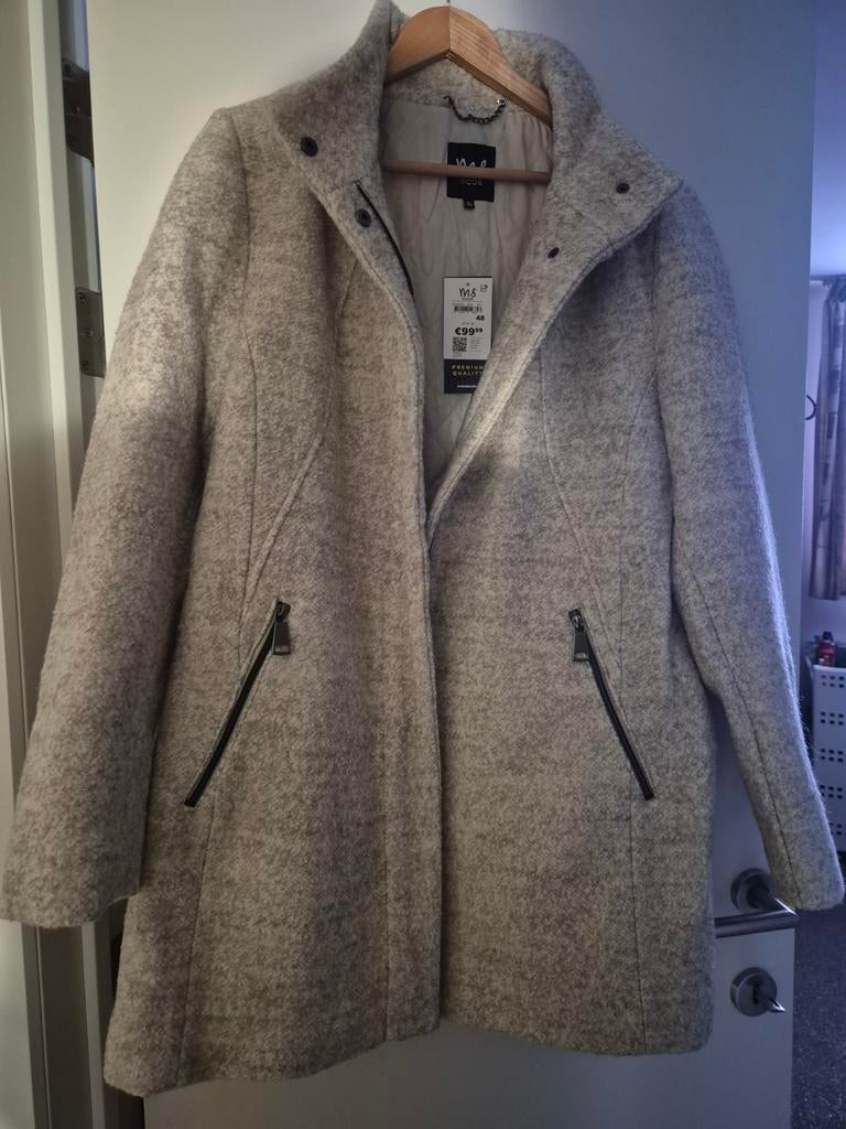 Nieuw boucle jas maat 48, Kleding | Dames, Ophalen, Maat 46/48 (XL) of groter
