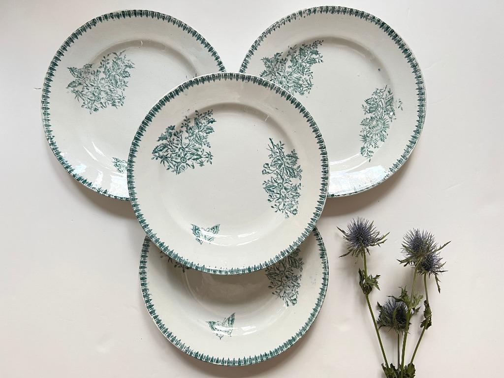 9 assiettes plates Amandinoise décor proche de Louis XV, Enlèvement ou Envoi