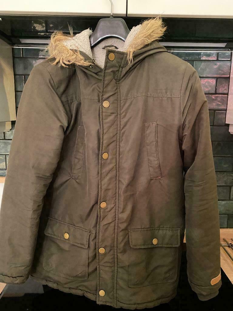 Manteaux hiver fourrés pour garçon 158-164 kaki ou orange, Enlèvement ou Envoi, Utilisé, Garçon, Manteau