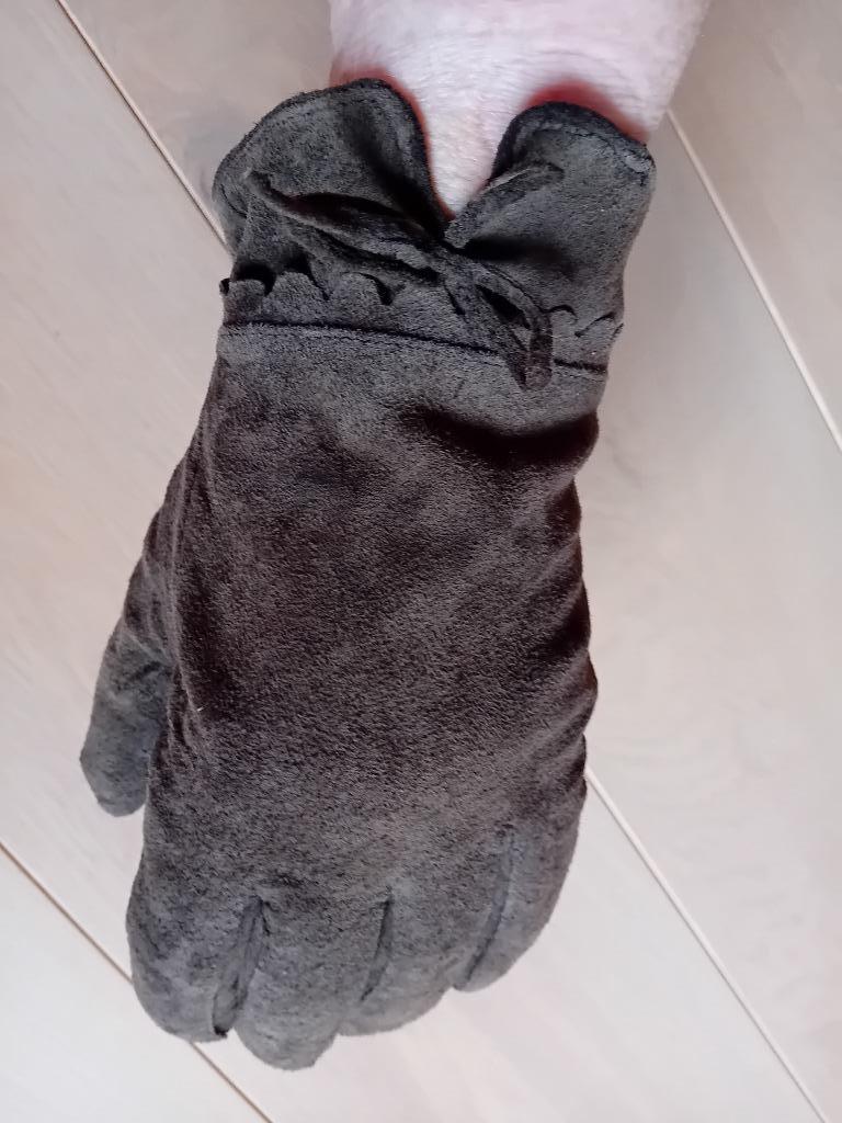 Handschoenen dames in daim, Maat 38/40 (M), Ophalen of Verzenden, Onbekend, Gedragen