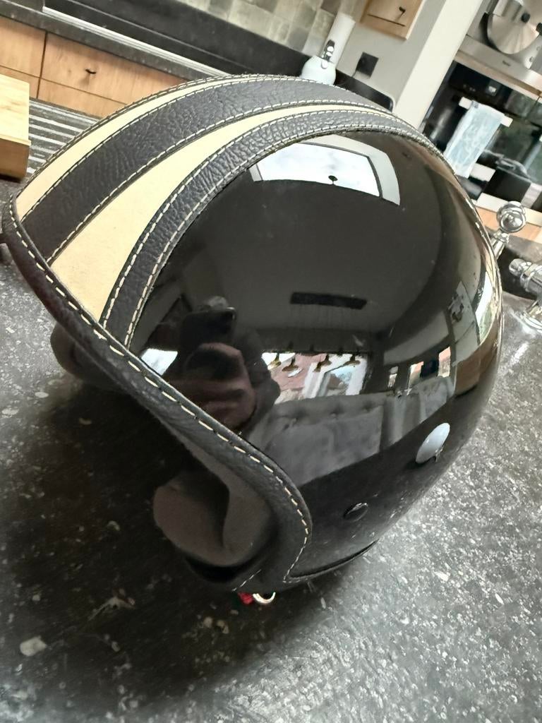 Helm vespa, Ophalen, Zo goed als nieuw