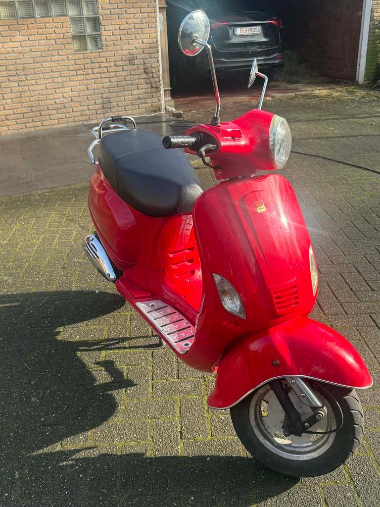 Scooter b klasse 2017, Ophalen, Zo goed als nieuw