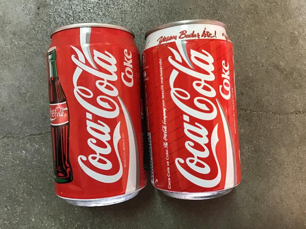 Coca-Cola 2 Turkse blikjes, Enlèvement ou Envoi, Utilisé, Emballage