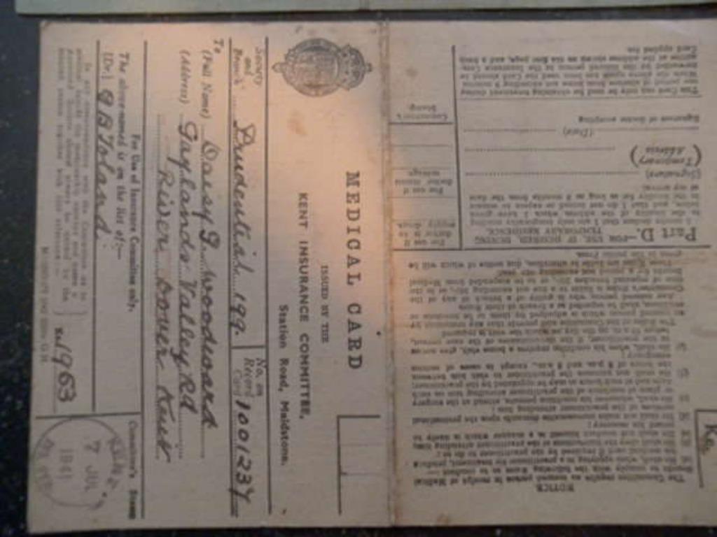 militaria medical card national health pension Kent 1942, Verzenden