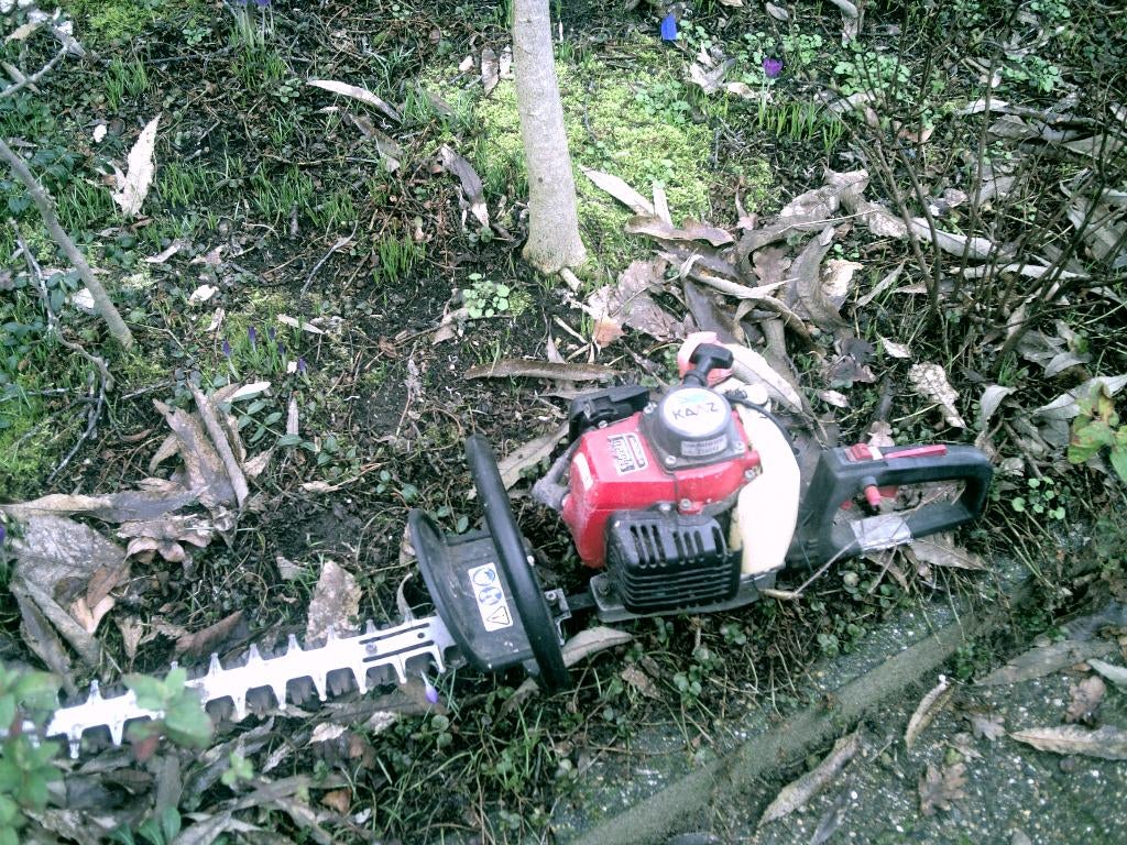 Heggeschaar Kaaz en Hitachi voor nazicht, Tuin en Terras, Ophalen, Gebruikt, Benzine