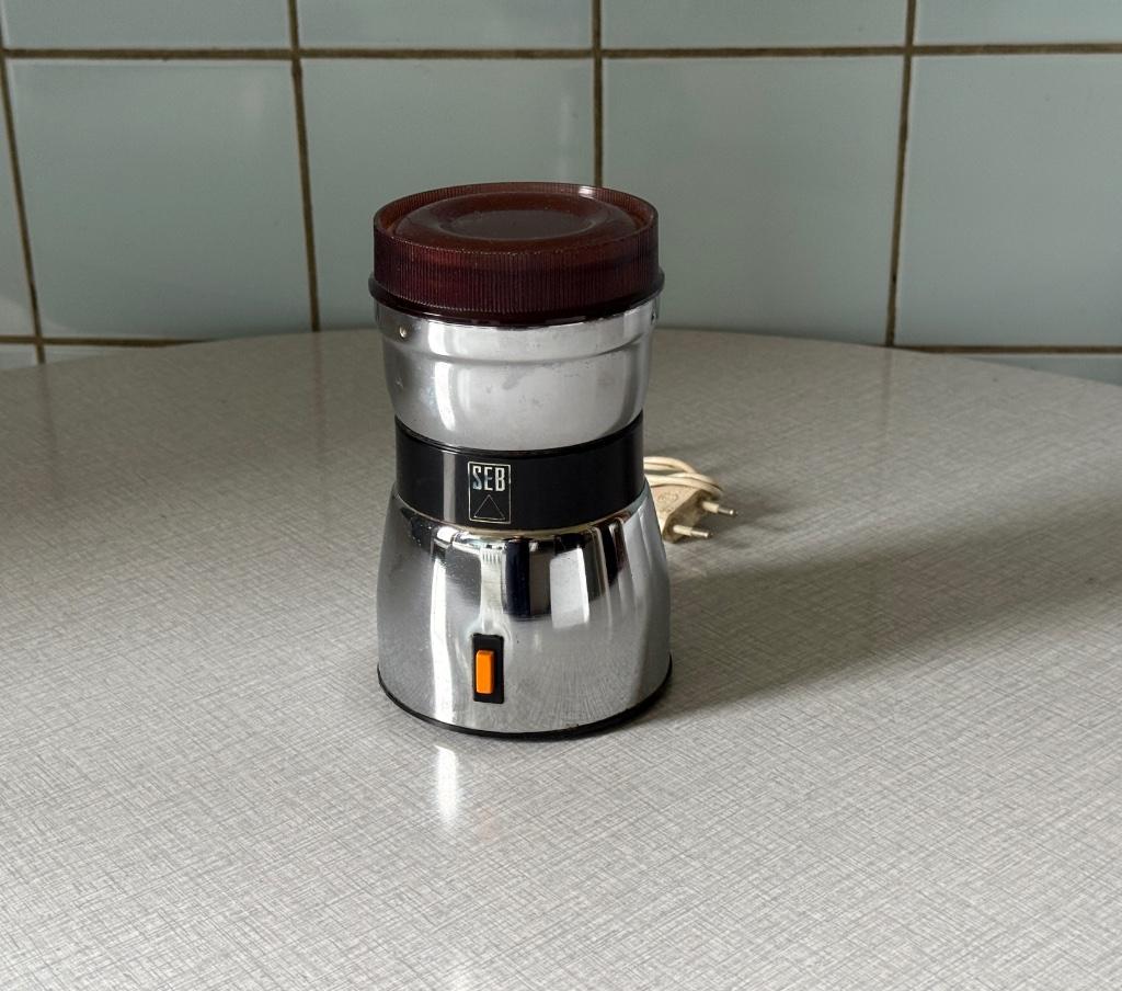 Elektrische koffiemolen, Ophalen, Gebruikt