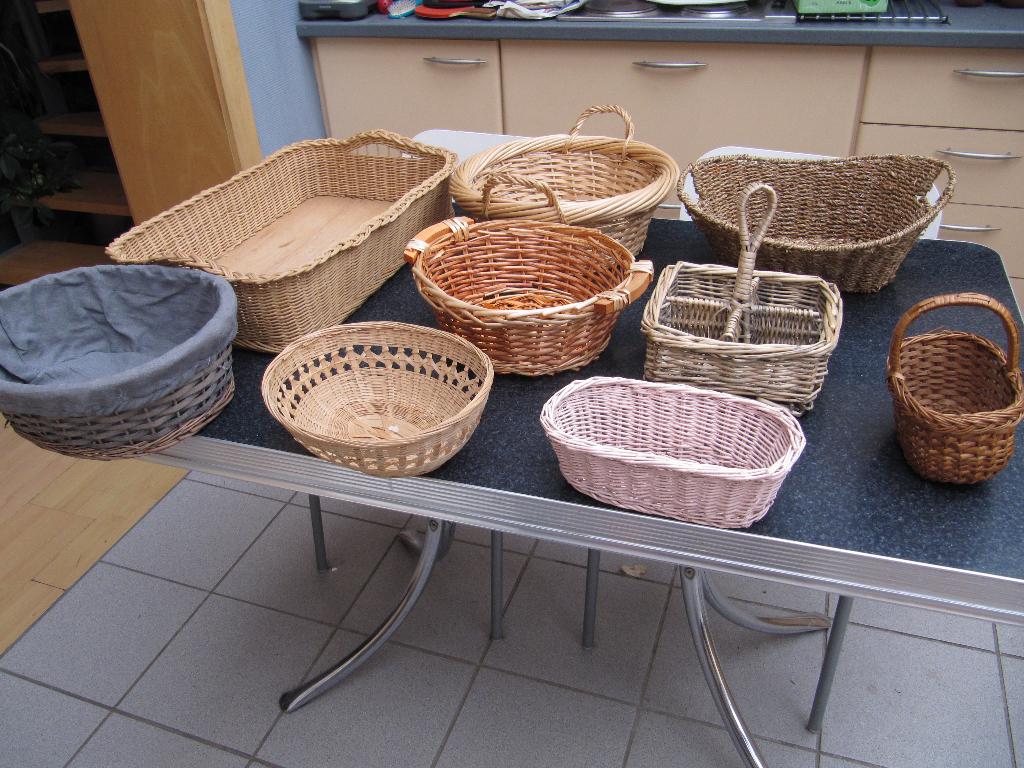 mandje, korfje, ... riet; allerlei, Enlèvement ou Envoi, Osier, Panier