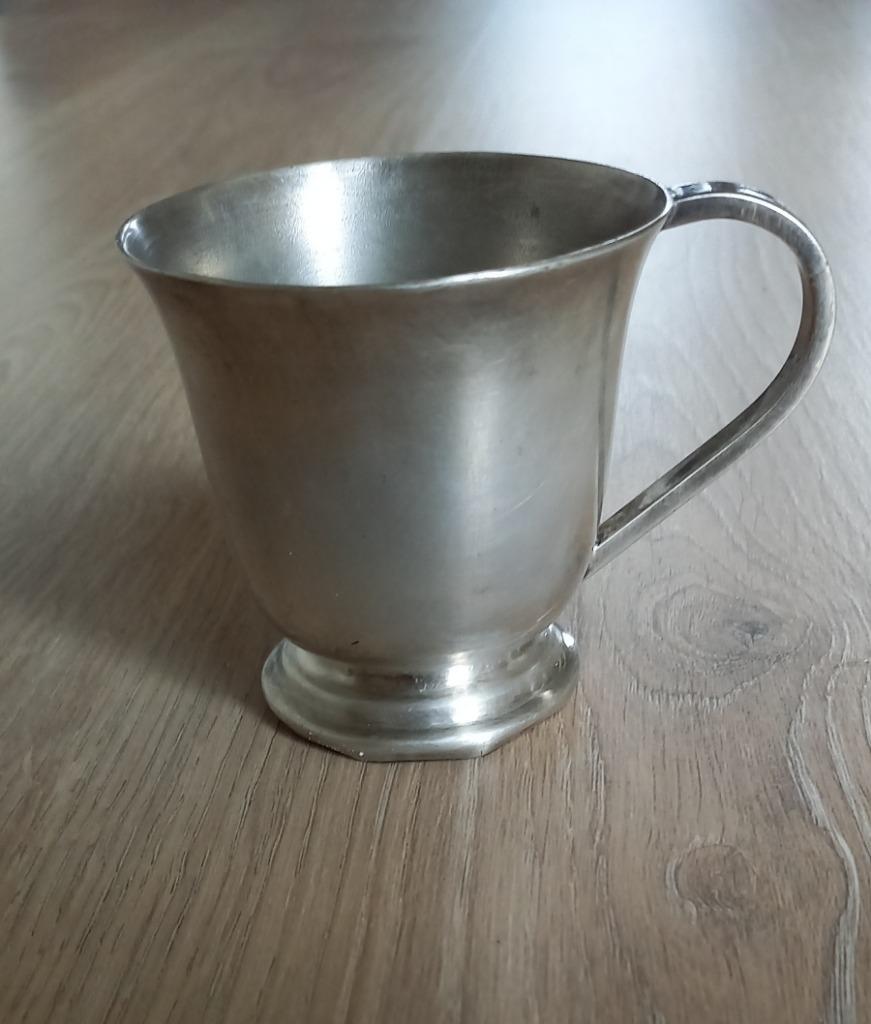 Tasse avec anse, poinçonné SERANCO.SP.ONC, Antiquités & Art, Enlèvement