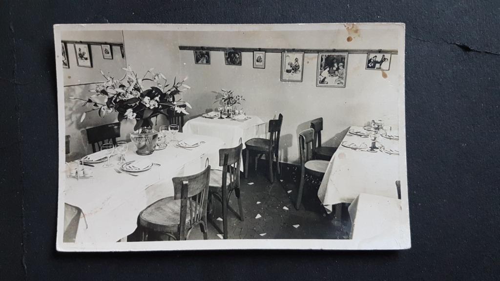 Carte postale Bruxelles Restaurant Traiteur François, Enlèvement ou Envoi, 1940 à 1960, Non affranchie, Bruxelles (Capitale)